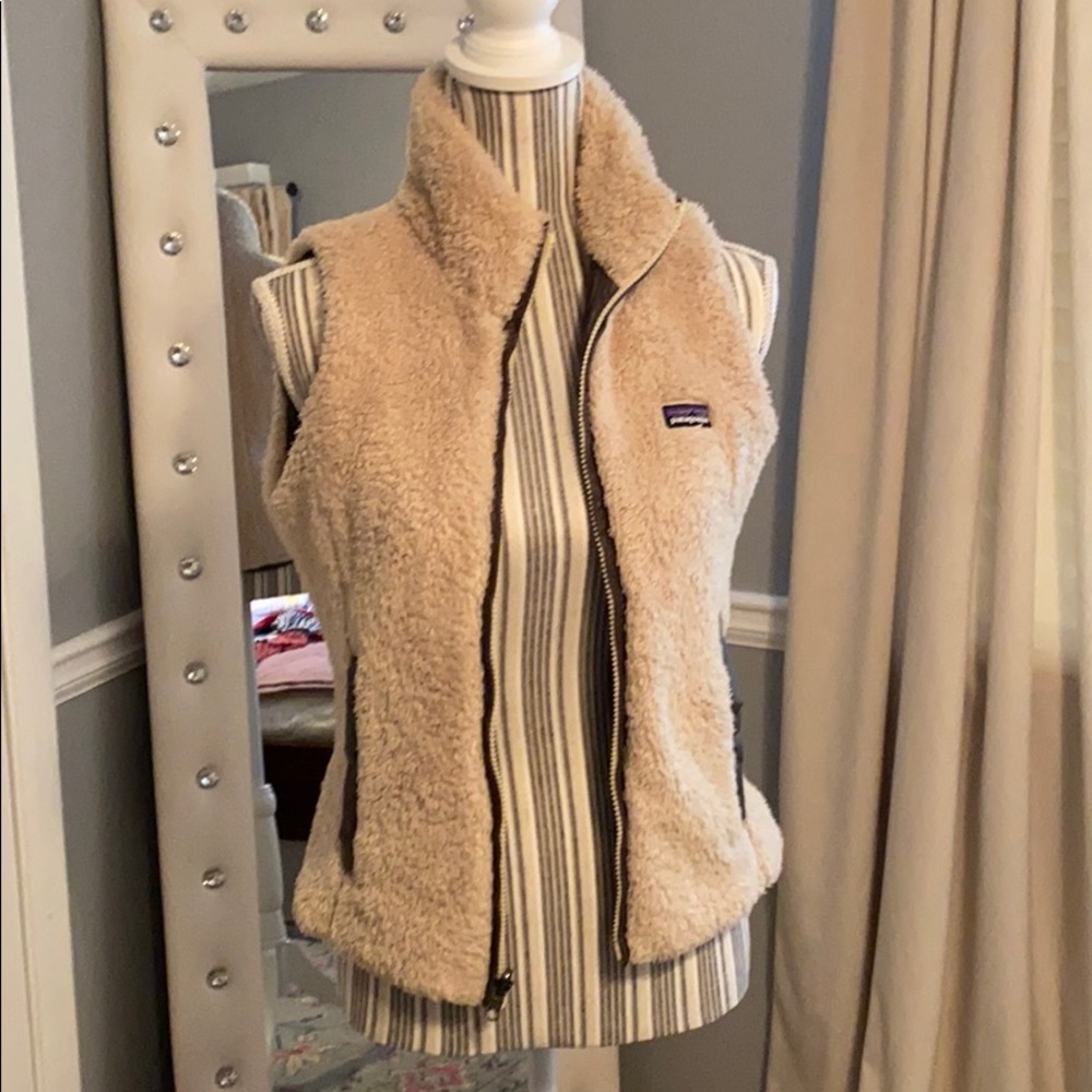 Patagonia XS Los Gatos Vest in Khaki